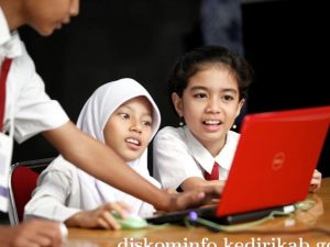 Teknologi Di Bidang Pendidikan