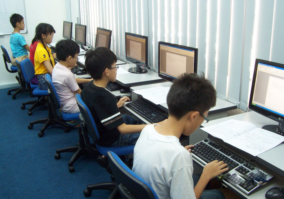 Belajar Komputer Itu Sulit atau Seru? Ini Jawabannya;informatika-terbaik-dijogja;informatika-alma-ata;