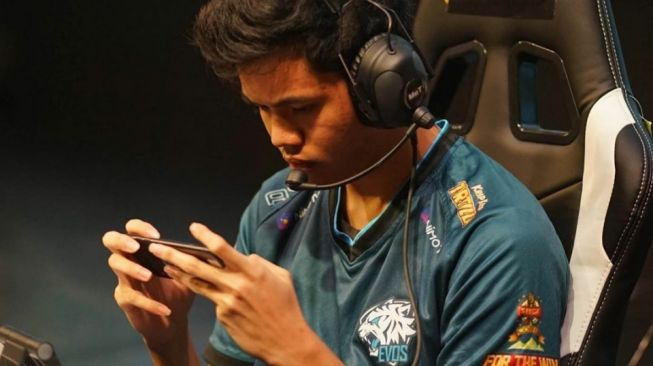 Dari Hobi Main Game Jadi Karier Profesional;informatika-terbaik-dijogja;informatika-alma-ata;